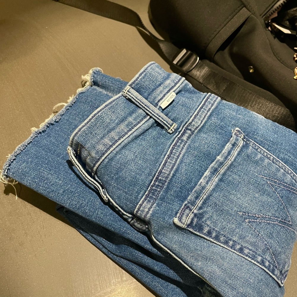 MOTHER The Hustler Ankle Fray Jeans Size 24